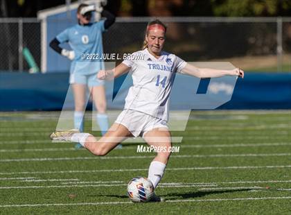 Thumbnail 3 in Lawrenceburg vs Indianapolis Bishop Chatard (IHSAA 2A Regional final) photogallery.