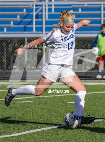 Thumbnail 3 in Lawrenceburg vs Indianapolis Bishop Chatard (IHSAA 2A Regional final) photogallery.