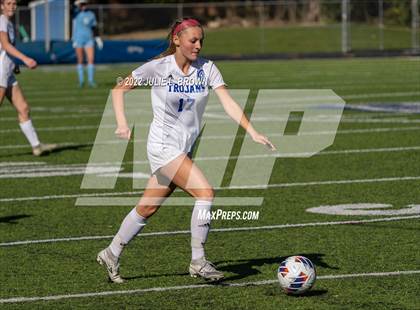 Thumbnail 3 in Lawrenceburg vs Indianapolis Bishop Chatard (IHSAA 2A Regional final) photogallery.