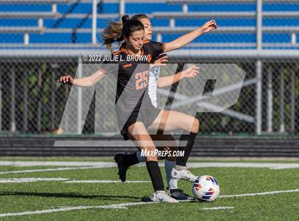 Thumbnail 3 in Lawrenceburg vs Indianapolis Bishop Chatard (IHSAA 2A Regional final) photogallery.