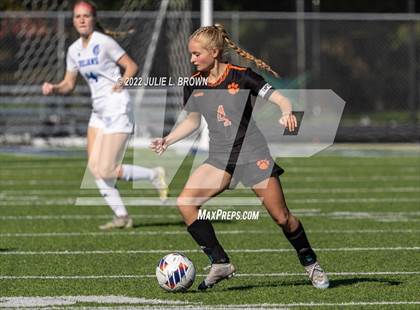 Thumbnail 2 in Lawrenceburg vs Indianapolis Bishop Chatard (IHSAA 2A Regional final) photogallery.