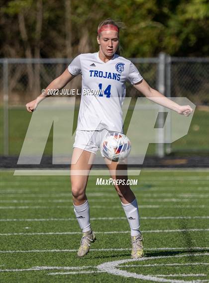Thumbnail 1 in Lawrenceburg vs Indianapolis Bishop Chatard (IHSAA 2A Regional final) photogallery.