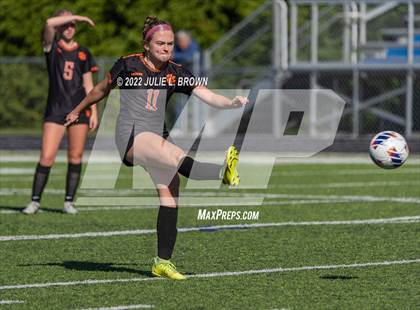 Thumbnail 2 in Lawrenceburg vs Indianapolis Bishop Chatard (IHSAA 2A Regional final) photogallery.