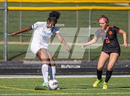 Thumbnail 2 in Lawrenceburg vs Indianapolis Bishop Chatard (IHSAA 2A Regional final) photogallery.