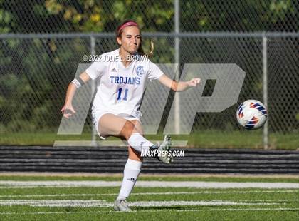 Thumbnail 3 in Lawrenceburg vs Indianapolis Bishop Chatard (IHSAA 2A Regional final) photogallery.