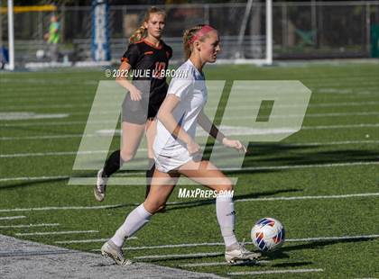 Thumbnail 2 in Lawrenceburg vs Indianapolis Bishop Chatard (IHSAA 2A Regional final) photogallery.