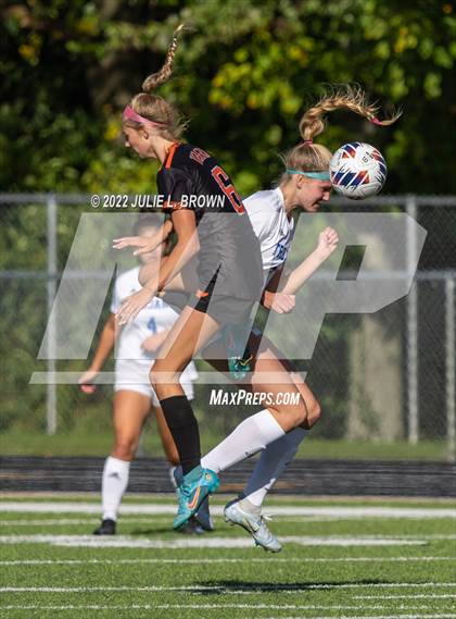 Thumbnail 3 in Lawrenceburg vs Indianapolis Bishop Chatard (IHSAA 2A Regional final) photogallery.
