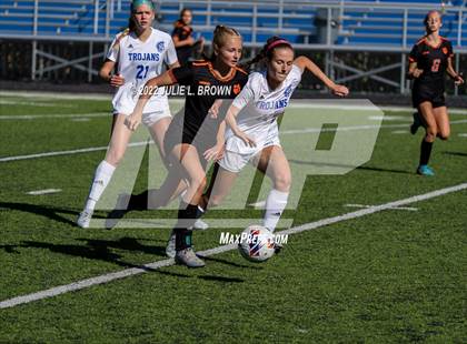 Thumbnail 1 in Lawrenceburg vs Indianapolis Bishop Chatard (IHSAA 2A Regional final) photogallery.