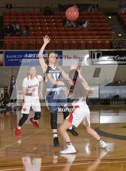 Thumbnail 2 in Oak Ridge vs. McClatchy (CIF SJS D1 Semifinal) photogallery.