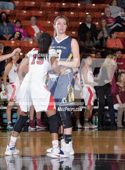 Thumbnail 2 in Oak Ridge vs. McClatchy (CIF SJS D1 Semifinal) photogallery.