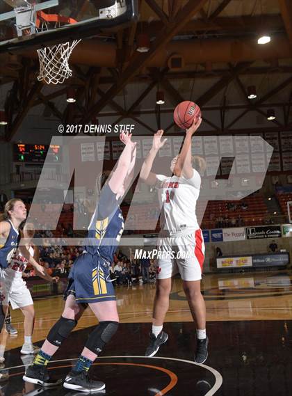 Thumbnail 2 in Oak Ridge vs. McClatchy (CIF SJS D1 Semifinal) photogallery.