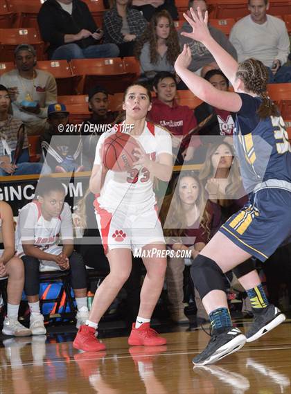 Thumbnail 3 in Oak Ridge vs. McClatchy (CIF SJS D1 Semifinal) photogallery.