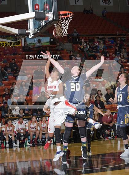 Thumbnail 3 in Oak Ridge vs. McClatchy (CIF SJS D1 Semifinal) photogallery.