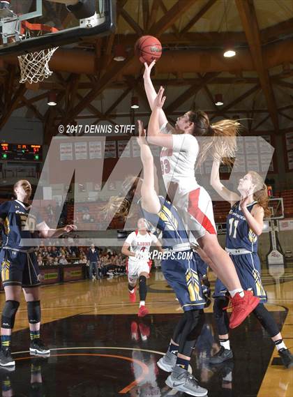 Thumbnail 3 in Oak Ridge vs. McClatchy (CIF SJS D1 Semifinal) photogallery.