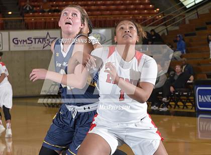 Thumbnail 2 in Oak Ridge vs. McClatchy (CIF SJS D1 Semifinal) photogallery.