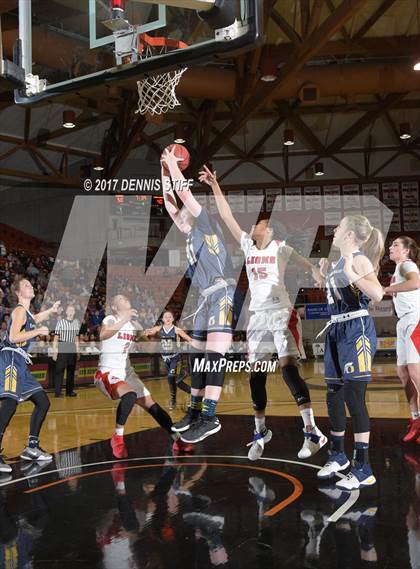 Thumbnail 3 in Oak Ridge vs. McClatchy (CIF SJS D1 Semifinal) photogallery.