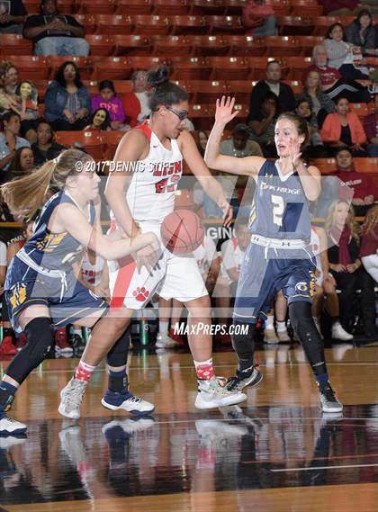 Thumbnail 1 in Oak Ridge vs. McClatchy (CIF SJS D1 Semifinal) photogallery.