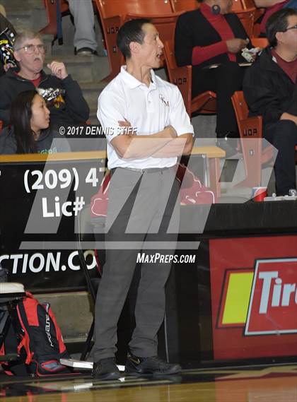 Thumbnail 1 in Oak Ridge vs. McClatchy (CIF SJS D1 Semifinal) photogallery.
