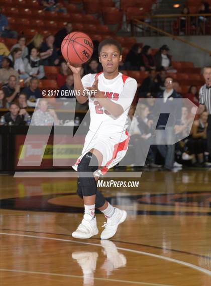 Thumbnail 3 in Oak Ridge vs. McClatchy (CIF SJS D1 Semifinal) photogallery.