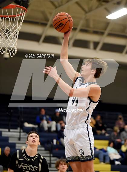 Thumbnail 3 in Bradley Central @ Soddy Daisy photogallery.