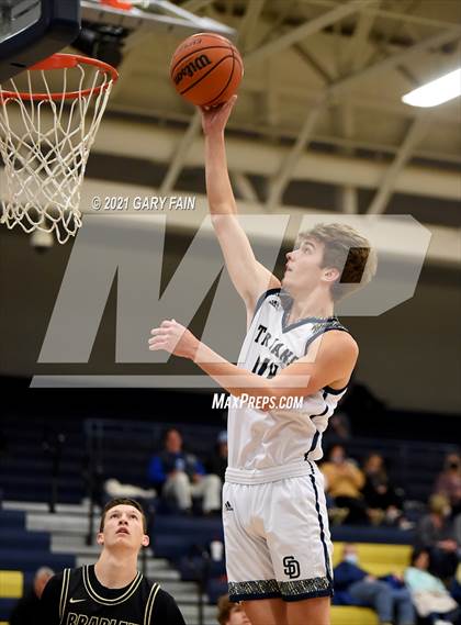 Thumbnail 1 in Bradley Central @ Soddy Daisy photogallery.