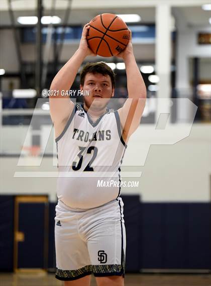 Thumbnail 3 in Bradley Central @ Soddy Daisy photogallery.