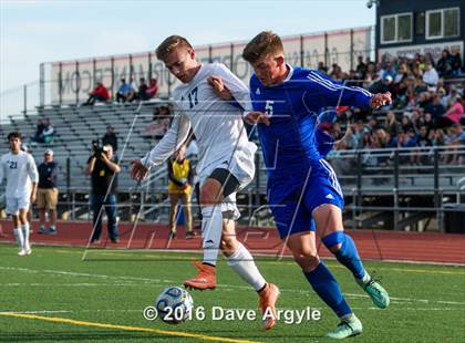 Thumbnail 3 in Fremont vs. Sky View (UHSAA 5A Semifinal) photogallery.
