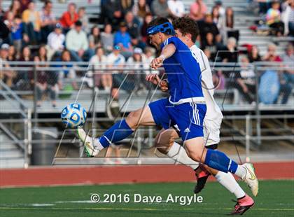 Thumbnail 1 in Fremont vs. Sky View (UHSAA 5A Semifinal) photogallery.