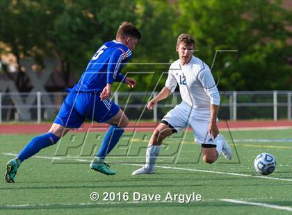 Thumbnail 3 in Fremont vs. Sky View (UHSAA 5A Semifinal) photogallery.
