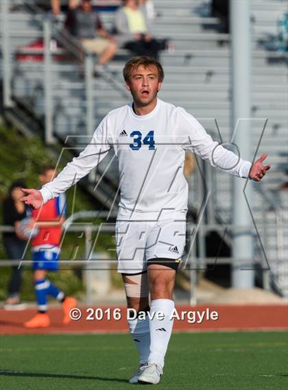 Thumbnail 1 in Fremont vs. Sky View (UHSAA 5A Semifinal) photogallery.