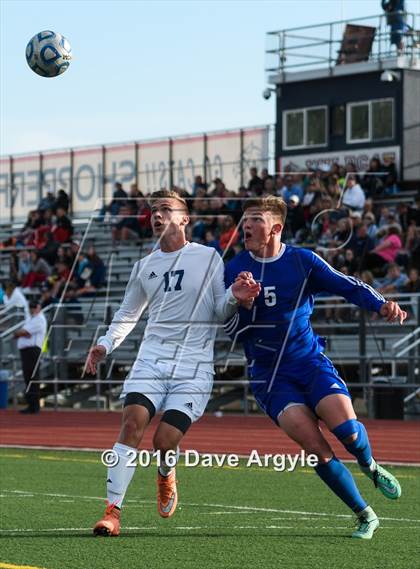 Thumbnail 2 in Fremont vs. Sky View (UHSAA 5A Semifinal) photogallery.