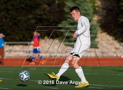 Thumbnail 2 in Fremont vs. Sky View (UHSAA 5A Semifinal) photogallery.