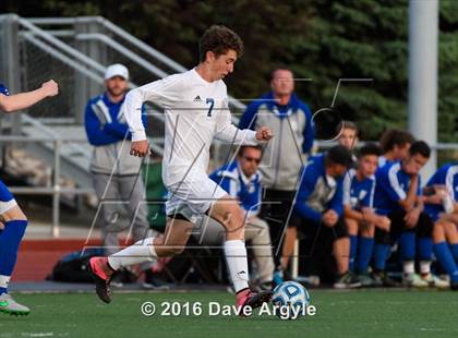 Thumbnail 1 in Fremont vs. Sky View (UHSAA 5A Semifinal) photogallery.