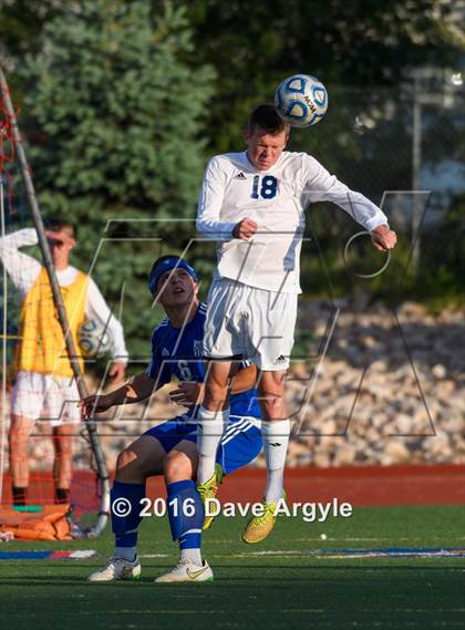 Thumbnail 2 in Fremont vs. Sky View (UHSAA 5A Semifinal) photogallery.