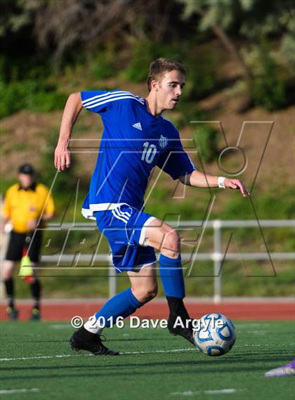 Thumbnail 1 in Fremont vs. Sky View (UHSAA 5A Semifinal) photogallery.