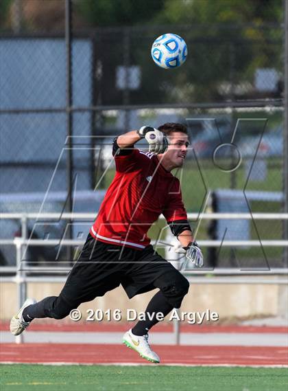 Thumbnail 1 in Fremont vs. Sky View (UHSAA 5A Semifinal) photogallery.