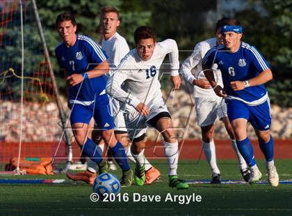 Thumbnail 1 in Fremont vs. Sky View (UHSAA 5A Semifinal) photogallery.