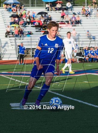 Thumbnail 3 in Fremont vs. Sky View (UHSAA 5A Semifinal) photogallery.