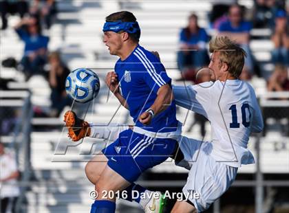 Thumbnail 2 in Fremont vs. Sky View (UHSAA 5A Semifinal) photogallery.