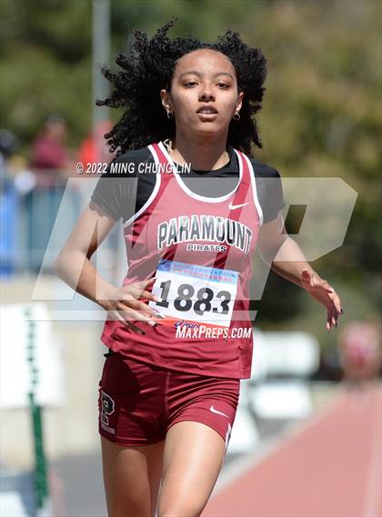 Thumbnail 3 in Irvine/Asics Invitational photogallery.