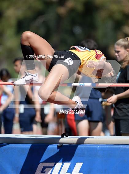 Thumbnail 2 in Irvine/Asics Invitational photogallery.