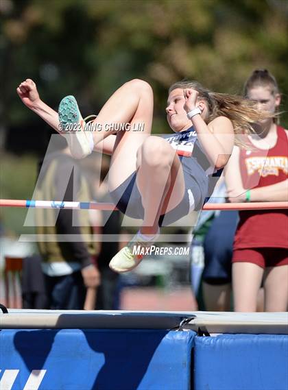 Thumbnail 2 in Irvine/Asics Invitational photogallery.
