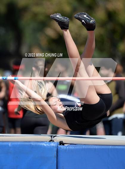 Thumbnail 1 in Irvine/Asics Invitational photogallery.