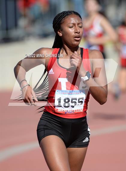 Thumbnail 2 in Irvine/Asics Invitational photogallery.
