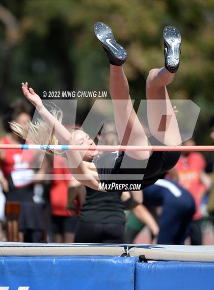 Thumbnail 3 in Irvine/Asics Invitational photogallery.