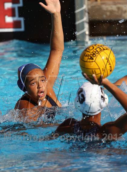 Thumbnail 2 in Bella Vista vs Bullard (Sierra Shootout) photogallery.
