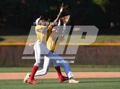 Thumbnail 2 in Charlotte Catholic vs Phillip O. Berry Academy of Technology photogallery.