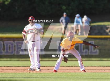 Thumbnail 3 in Charlotte Catholic vs Phillip O. Berry Academy of Technology photogallery.