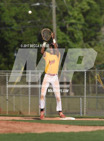 Thumbnail 3 in Charlotte Catholic vs Phillip O. Berry Academy of Technology photogallery.