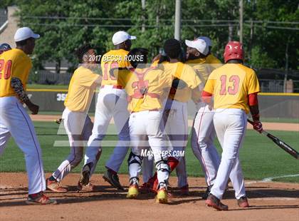 Thumbnail 3 in Charlotte Catholic vs Phillip O. Berry Academy of Technology photogallery.